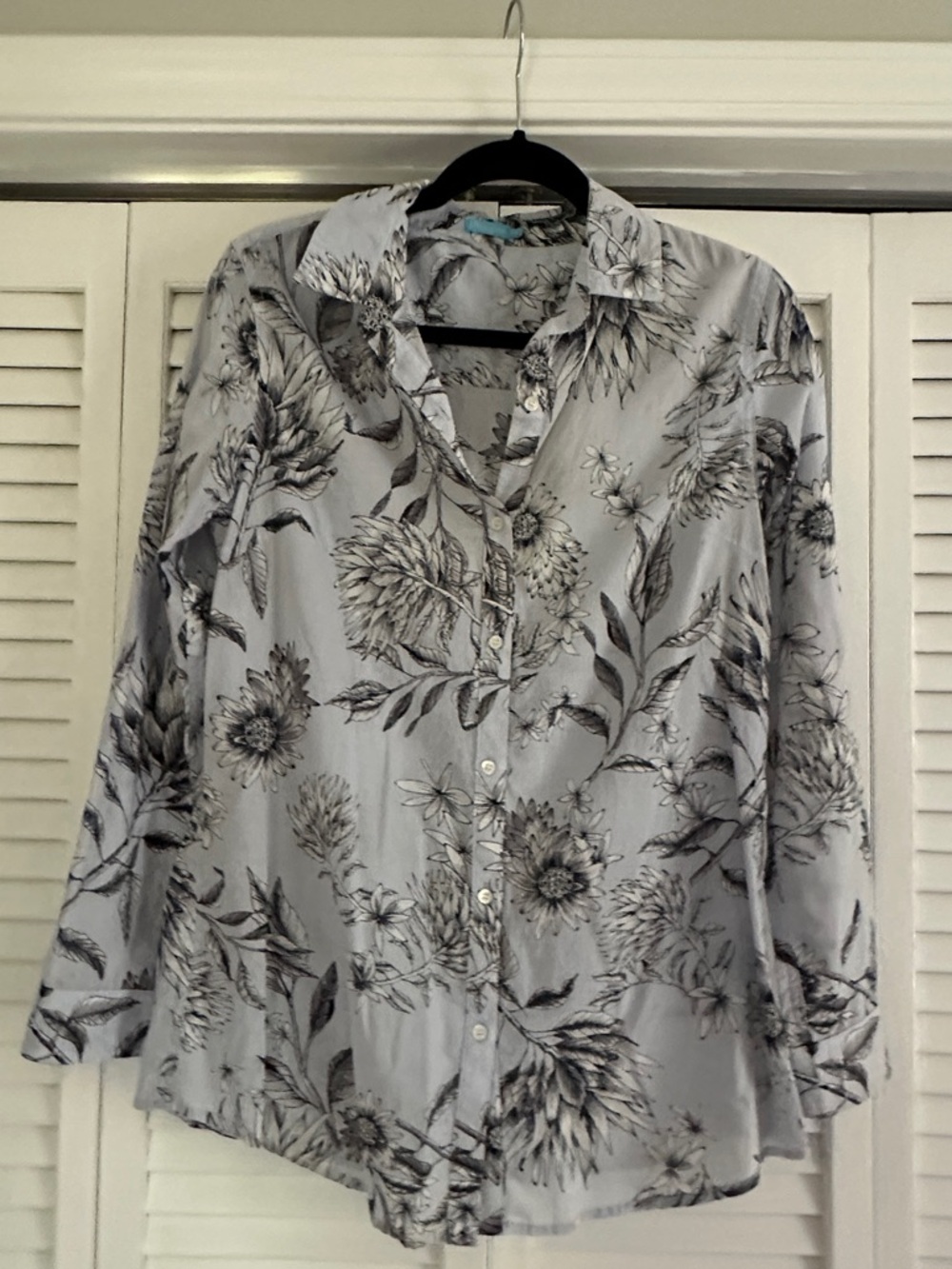 J McLaughlin Lois shirt linen size M